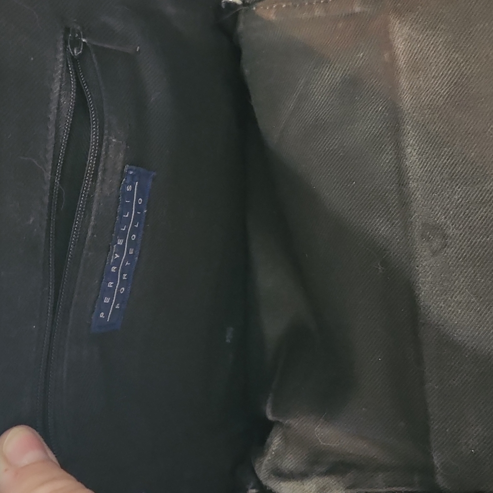 Mini Perry - Picture 4 of 6